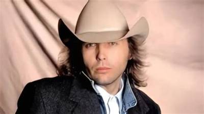 Dwight Jones Biography, Age, Height, Wife, Net Worth, Family